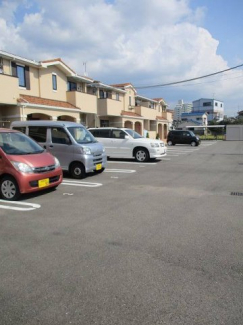 駐車場に車を止められます