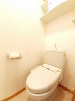 清潔感のあるトイレです