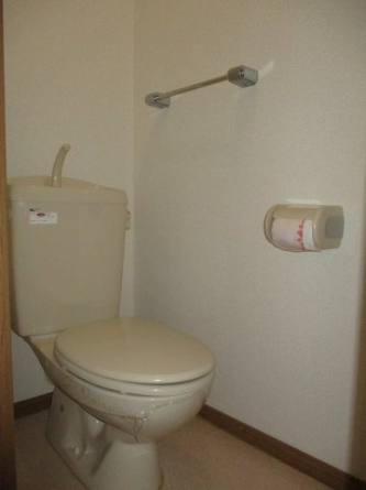 清潔感のあるトイレです