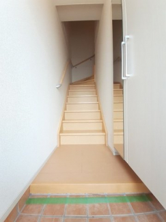シンプルで使いやすい玄関です