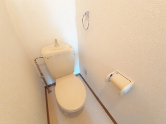 シンプルで使いやすいトイレです