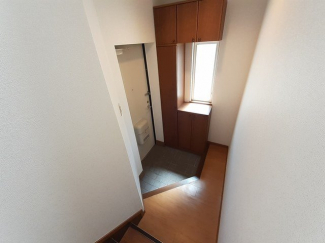 シンプルで使いやすい玄関です