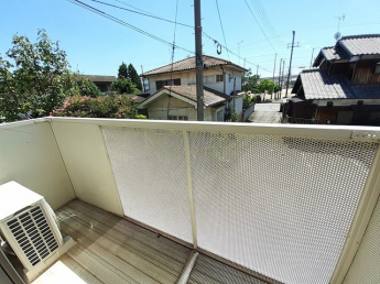 陽当たり良好なバルコニーです