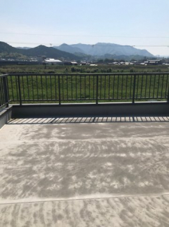 【バルコニー】