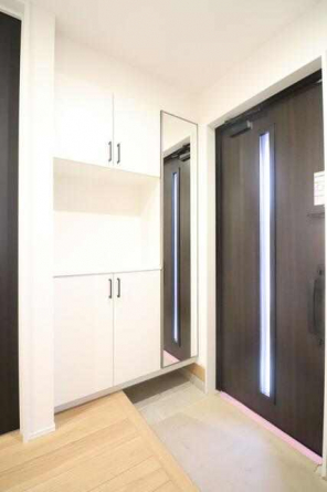 大容量のシューズボックス。カウンターがついているので、おしゃ