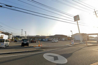 セブンイレブン松山みどろ店まで600m