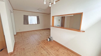 松山市東石井６丁目の中古一戸建ての画像