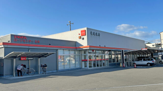 愛媛銀行石井支店まで448m