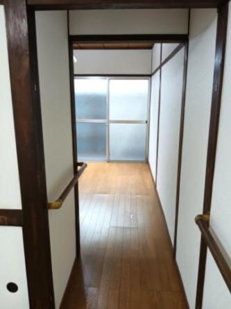 手摺付きなのが嬉しいです。