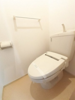 シンプルで使いやすいトイレです