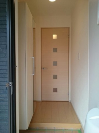シンプルで使いやすい玄関です
