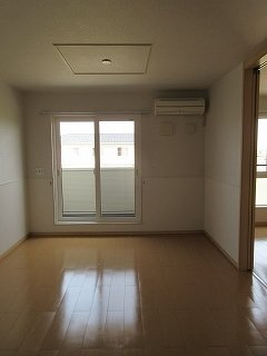 こちらのリビングで趣味の時間をお楽しみください