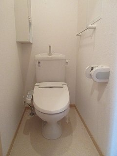 ゆったりとした空間のトイレです