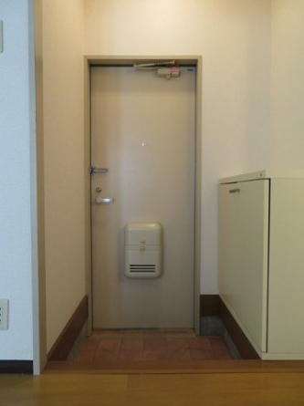 明るい玄関です