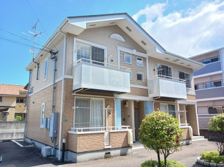 落ち着いた雰囲気の外観です