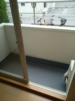お洗濯にも便利なバルコニー付き