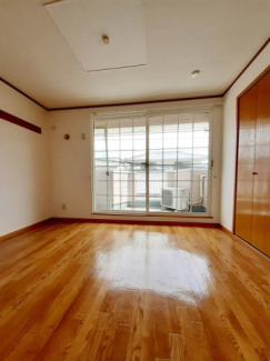 こちらの居間で趣味の時間をお楽しみください
