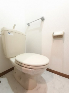 シンプルで使いやすいトイレです
