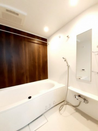 落ち着いた空間のお風呂です