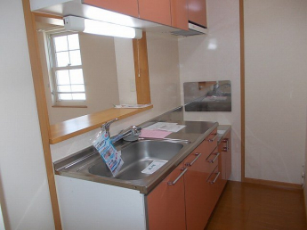 コンパクトなキッチンで掃除もラクラク