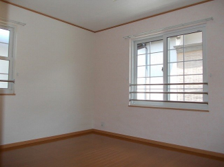 明るい色調の室内です