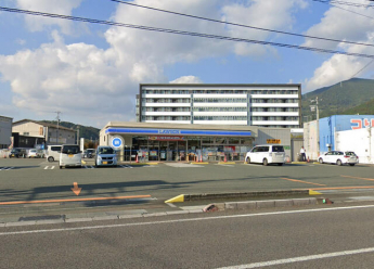 ローソン大洲インター店まで644m