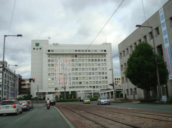 松山市役所まで1193m