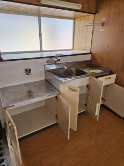 窓が大きいので明るいですよ