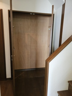 玄関収納です