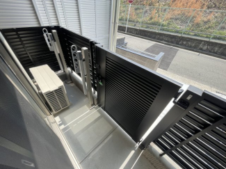 外からの目が気にならないバルコニーで洗濯物が干せます