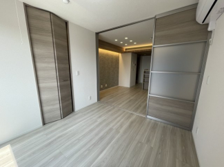 こちらの居間で趣味の時間をお楽しみください