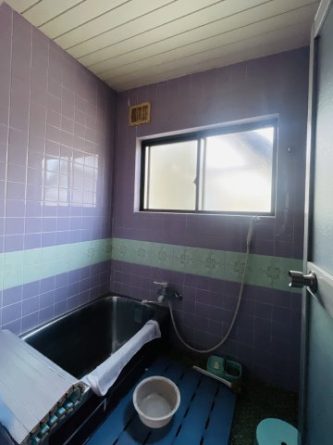 落ち着いた空間のお風呂です