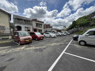市立病院裏駐車場の画像