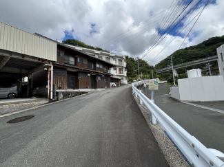 市立病院裏駐車場の画像