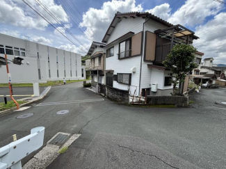 市立病院裏駐車場の画像