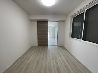 こちらの居間で趣味の時間をお楽しみください