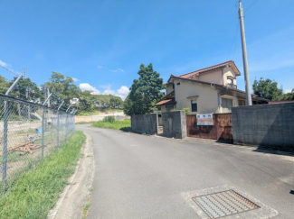 【前面道路含む現地写真】