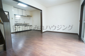 参考、同建物・同間取りの号室