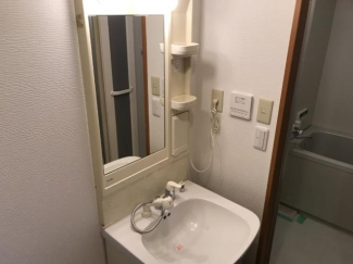 洗髪洗面化粧台