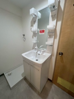 【独立洗面台】