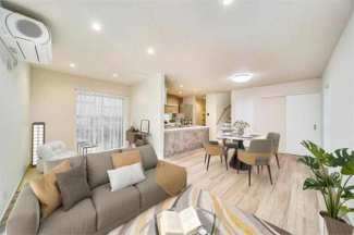 ＬＤＫ１９帖＋畳コーナー。グレーのキッチンのやわらかな色合い