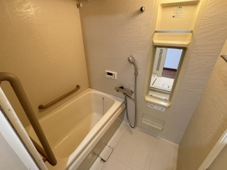 コンパクトで使いやすいお風呂です