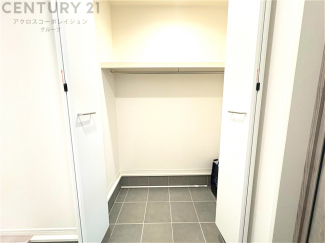 衣類やアクセサリー、小物類の収納が便利で整理整頓がしやすく、部屋の美観を保ちつつ、スペースを最大限に活用できます。衣服のしわやダメージを防ぎ、長持ちさせることができます。