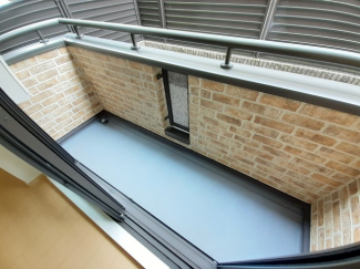 【バルコニー】