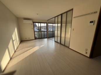【居間・リビング】