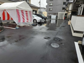 【駐車場】