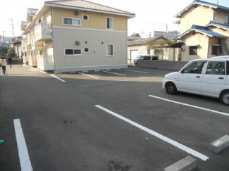 【駐車場】
