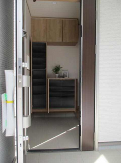 下駄箱も収納量も多いです