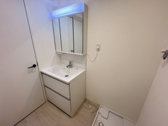 【独立洗面台】