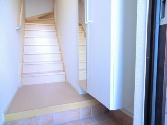 毎日通る玄関はこちらです